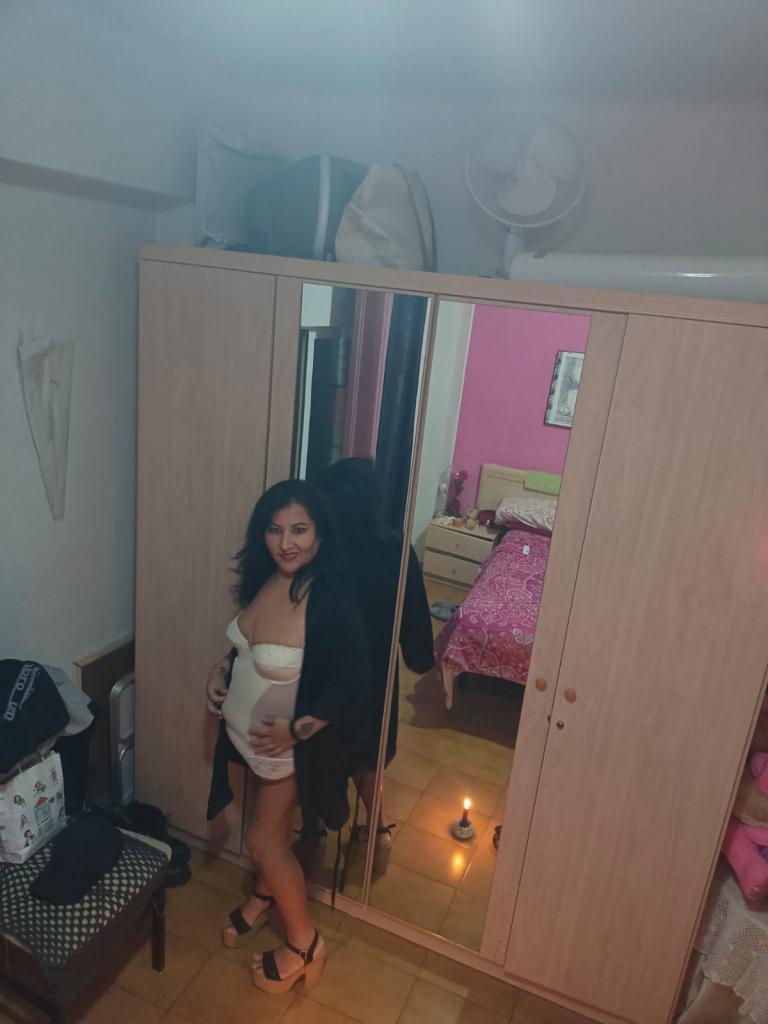 Chica busca chico en Almería: 