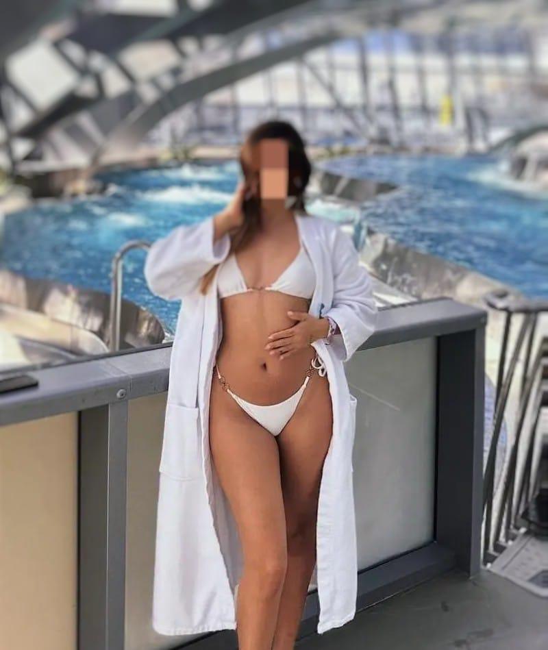 Chica busca chico en Cádiz: 