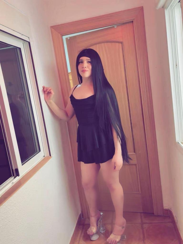 637750379: Travesti en Gerona