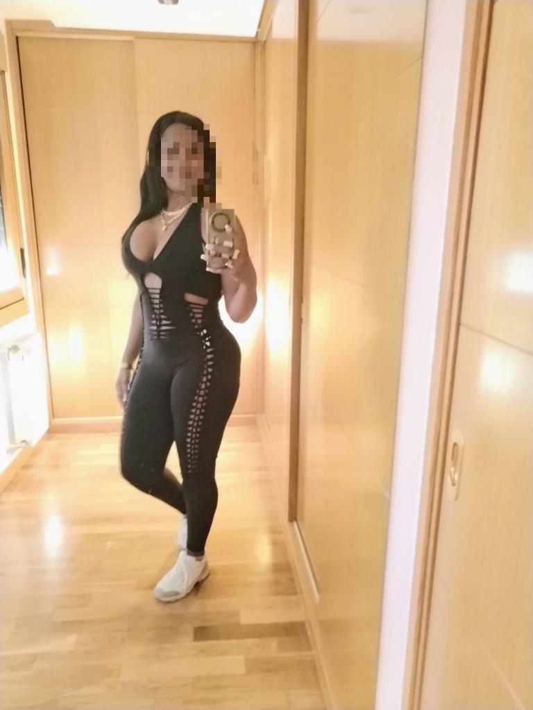 Chica busca chico en Asturias: 