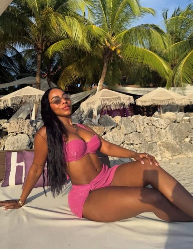 Chica busca chico en Menorca: 