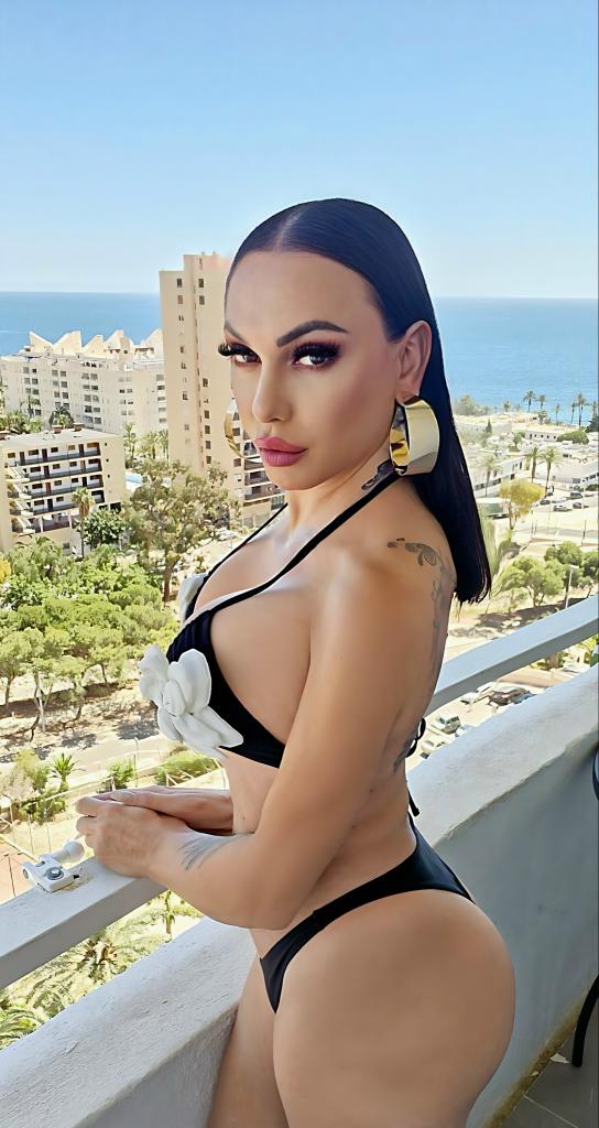 613210440: Transexual en Almería