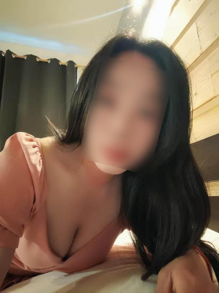 Chica busca chico en Barcelona: Chica busca chico