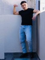 613857587: Chico busca chica en Alicante