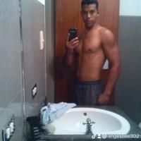 607393273: Chico busca chica en Madrid