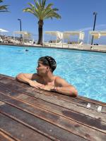 663936078: Chico busca chica en Ibiza