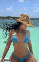 667590915: Chica busca chico en Barcelona