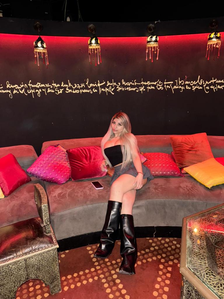 Chica busca chico en Barcelona: 