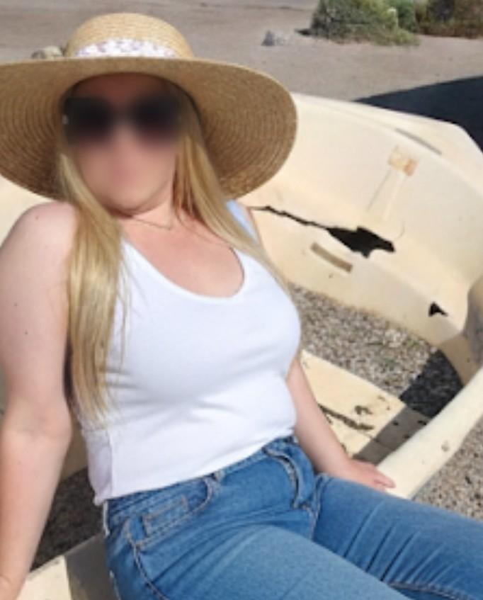 Chica busca chico en Almería: 