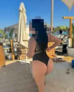611289495: Chica busca chico en Granada