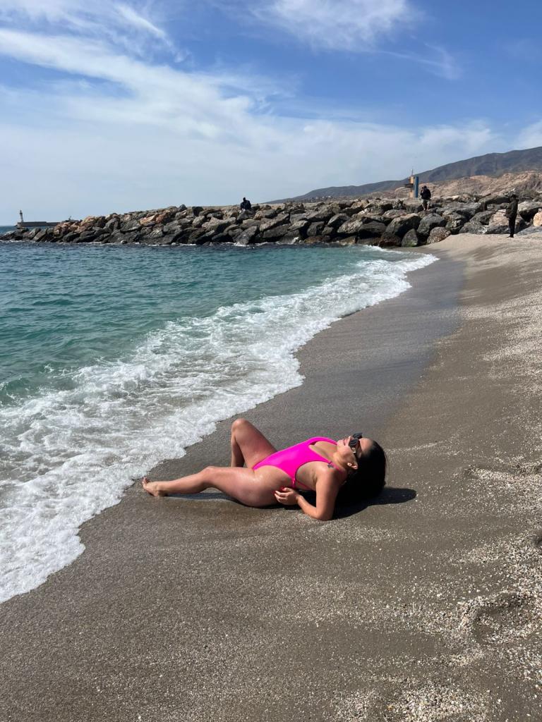 Chica busca chico en Almería: 