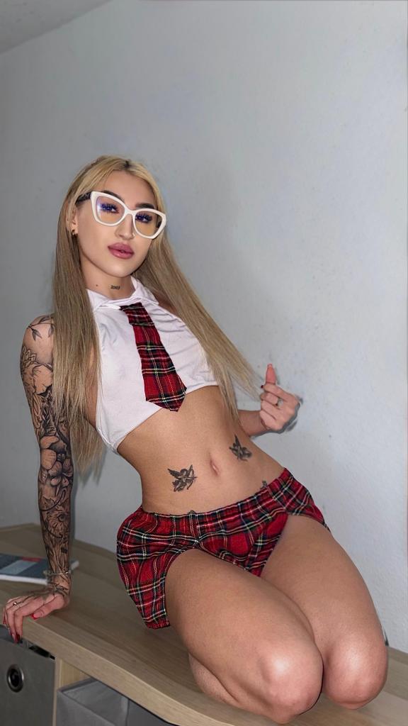 672828344: Chica busca chico en Valencia