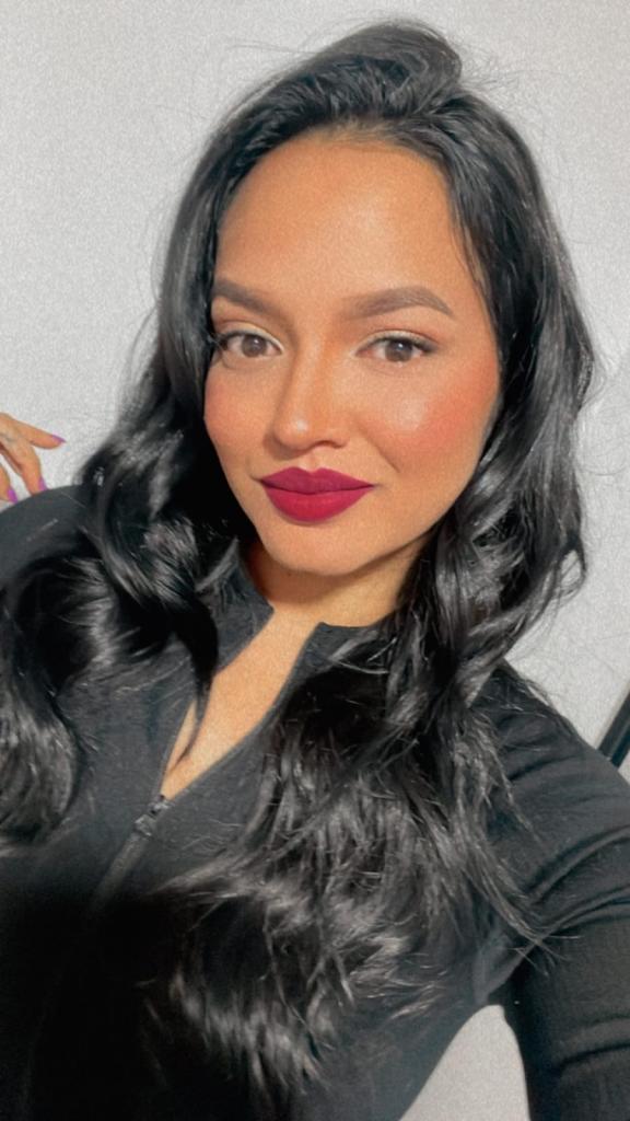 Chica busca chico en Valencia: Chica busca chico