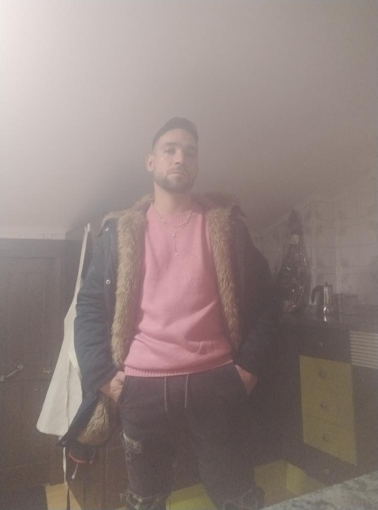 Chico busca chica en Cádiz: 