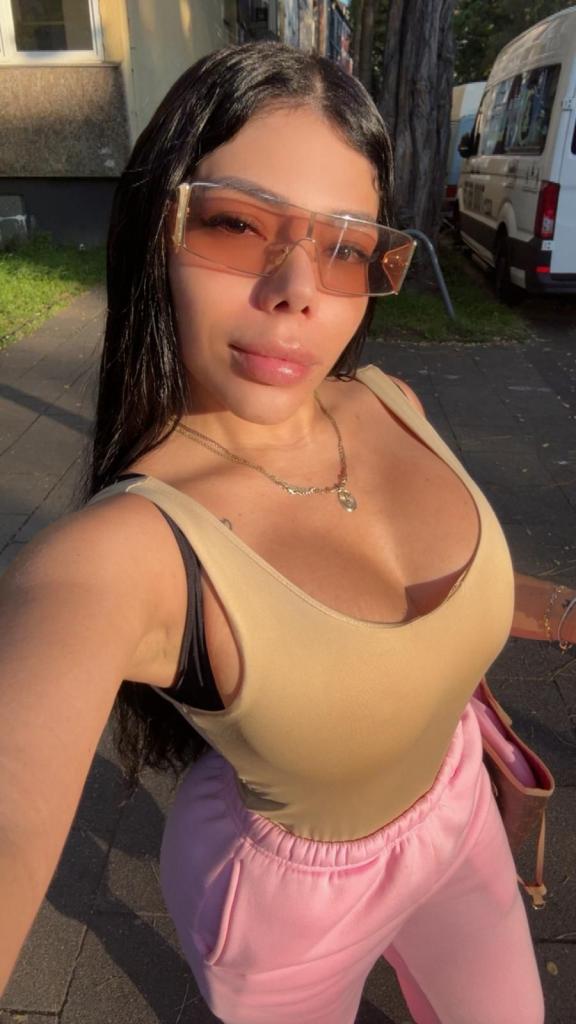 Chica busca chico en Barcelona: 