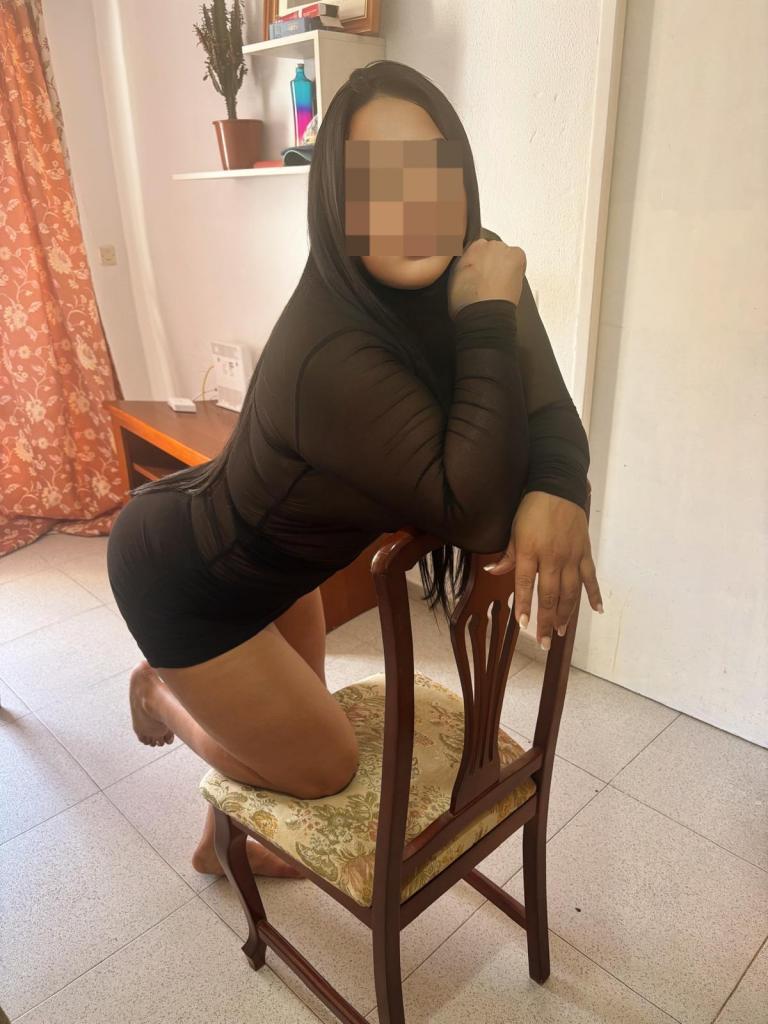614975899: Chica busca chico en Cádiz