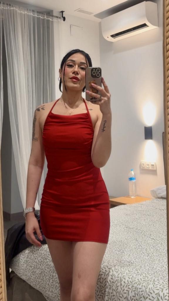 Chica busca chico en Granada: 