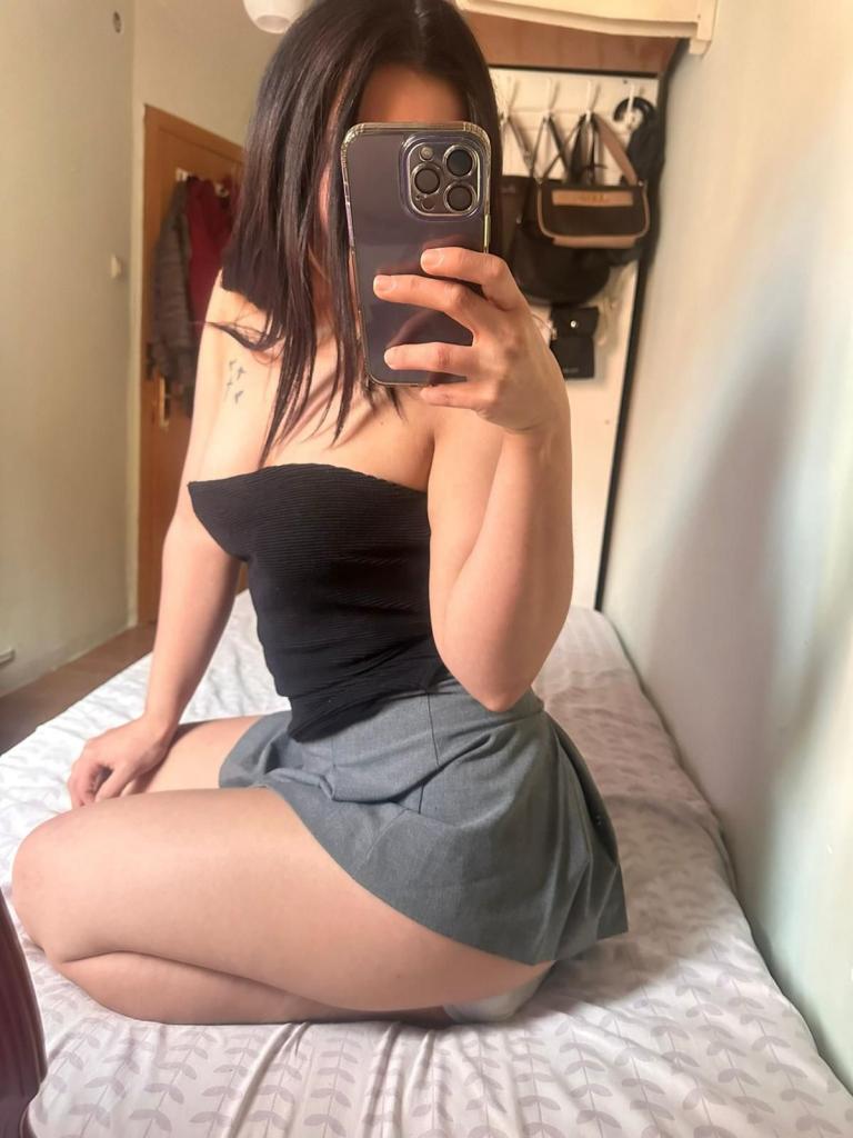 612491685: Chica busca chico en Málaga