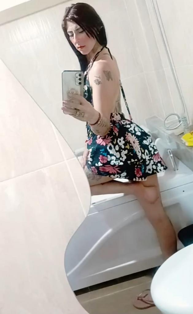 643713223: Chica busca chico en Cáceres