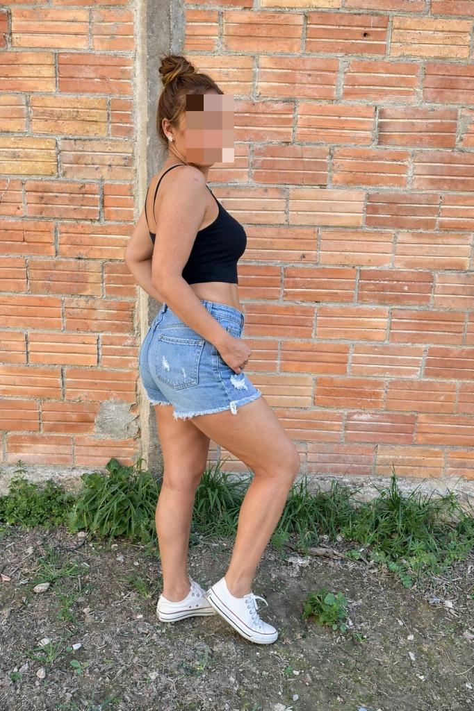 Chica busca chico en Lérida: 