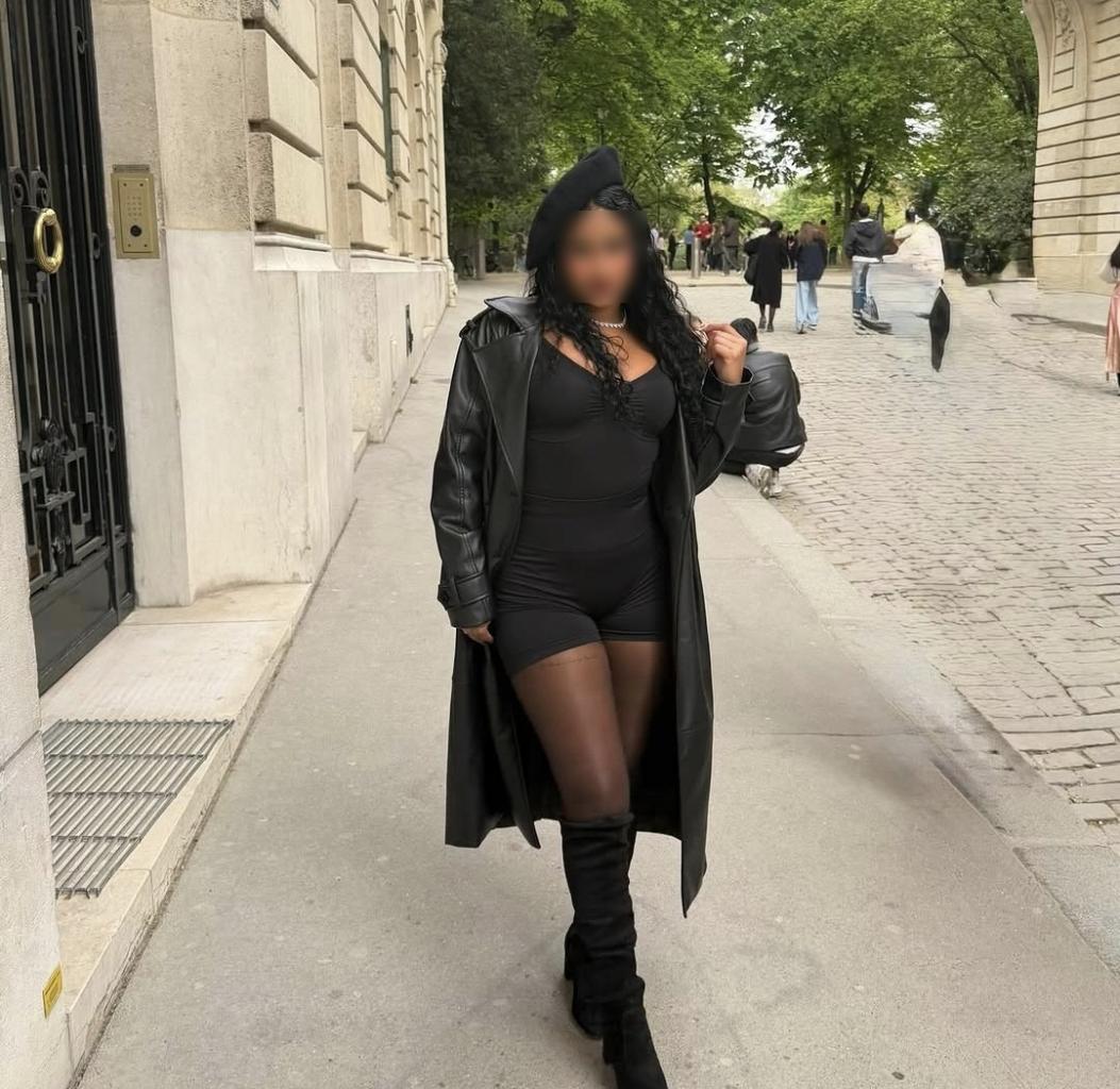 Chica busca chico en Tenerife: 