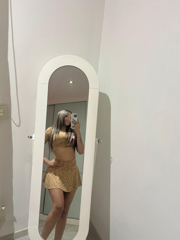 Chica busca chico en Granada: 