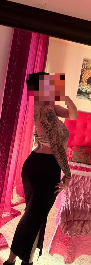 Chica busca chico en Cádiz: 