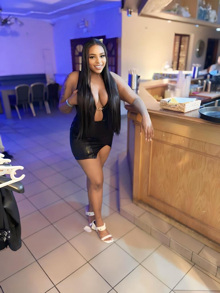 Chica busca chico en Alicante: 