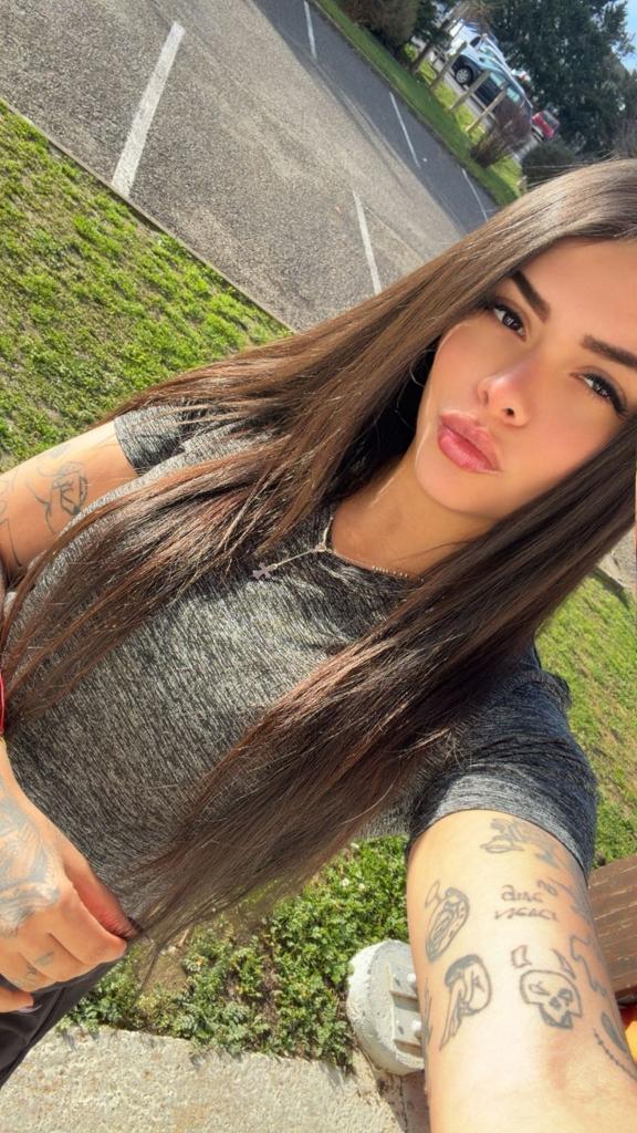 613530195: Chica busca chico en Málaga