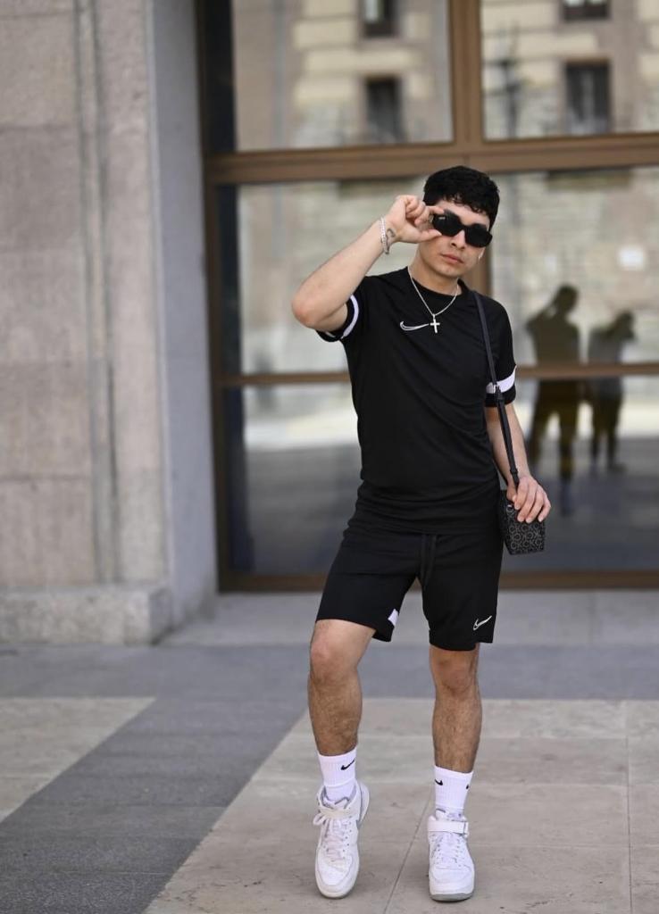 600110722: Chico busca chica en Madrid