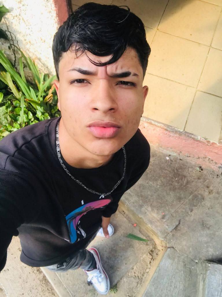 Chico busca chica en Tenerife: 