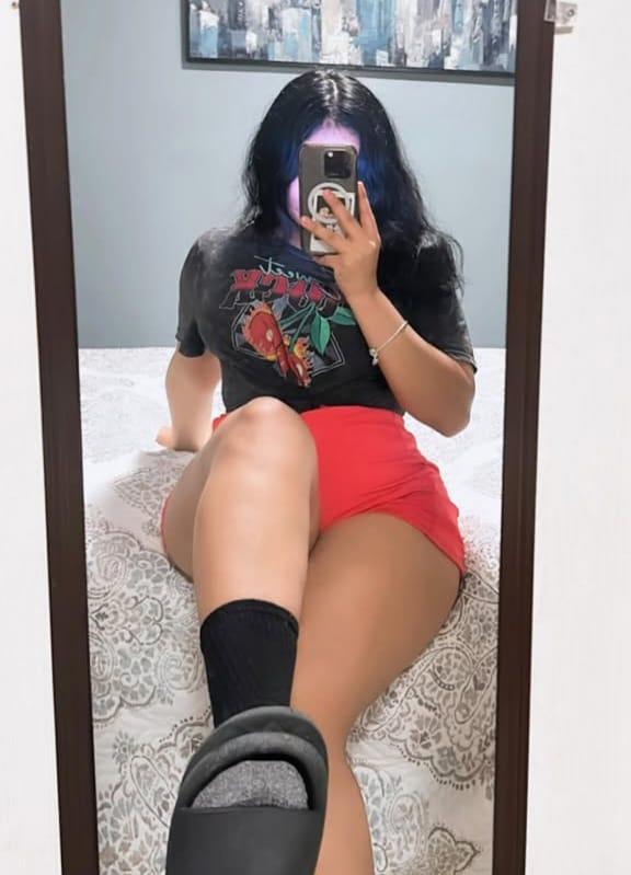 602425935: Chica busca chico en Gerona