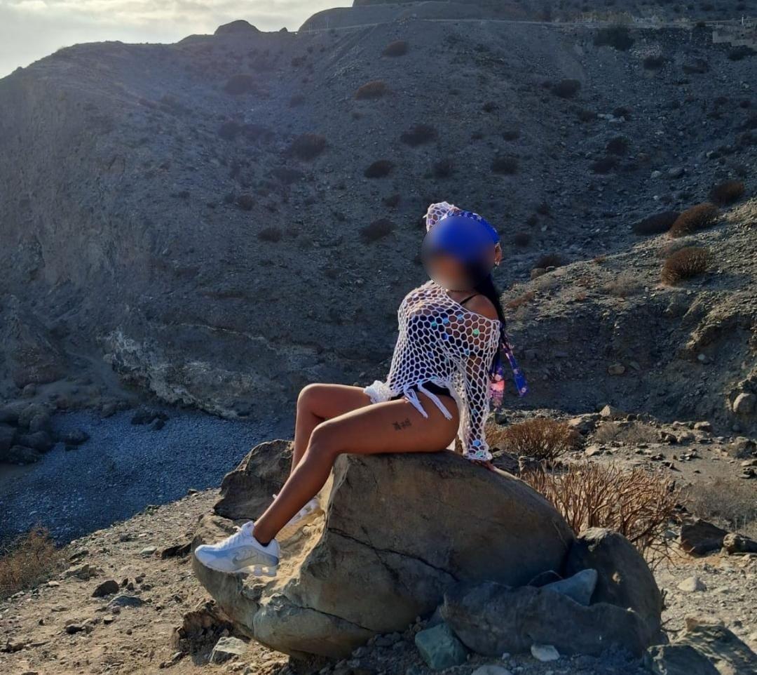 647309772: Chica busca chico en Las Palmas