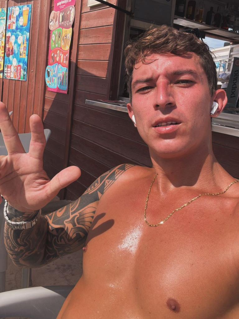 Chico busca chica en Málaga: 