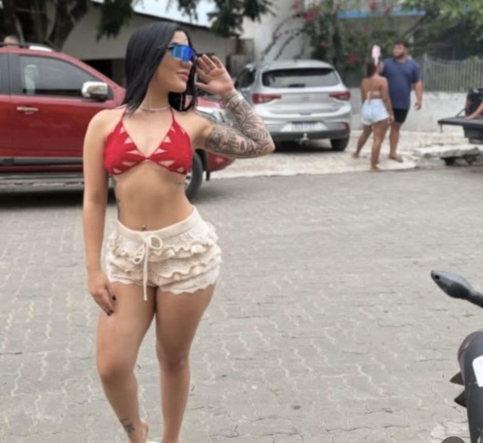 645347993: Chica busca chico en Orense