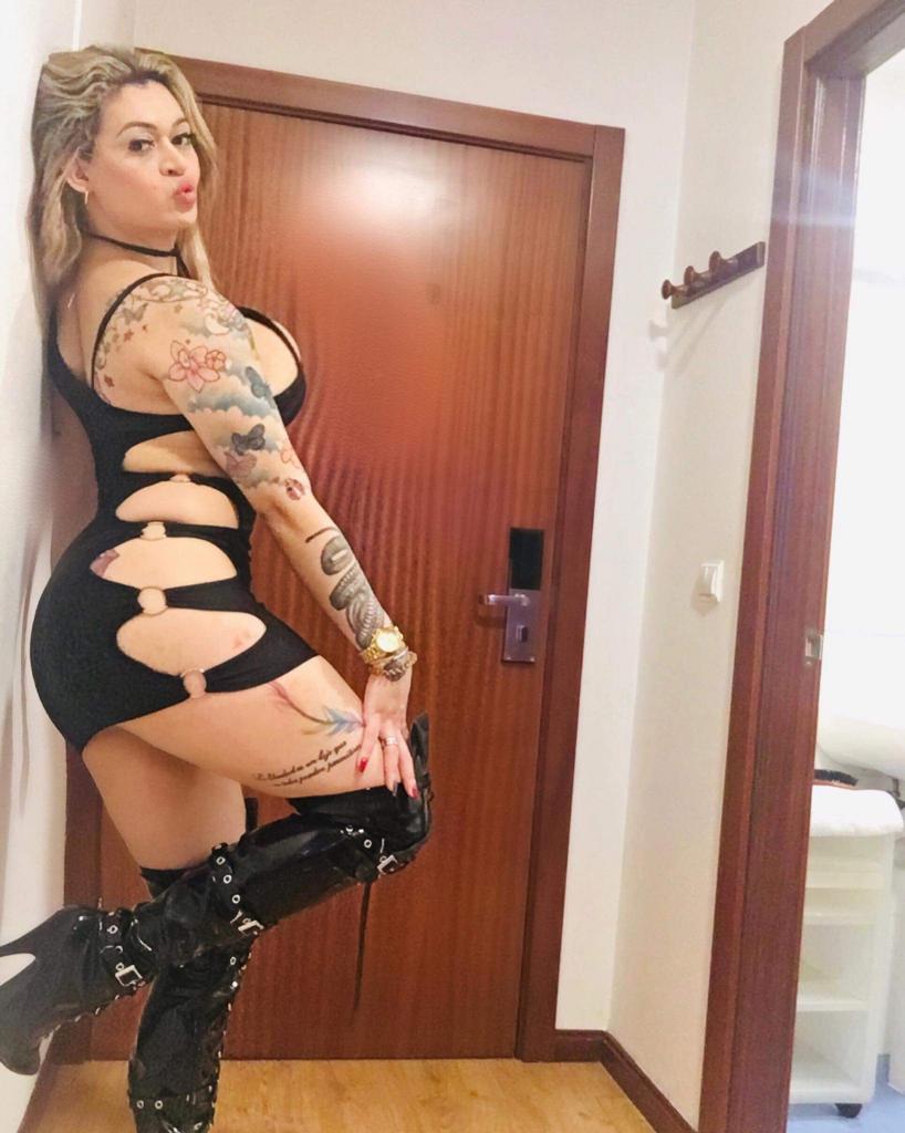 683138394: Chica busca chico en Málaga