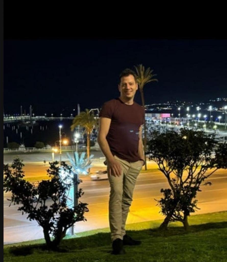 Chico busca chica en Valencia: 