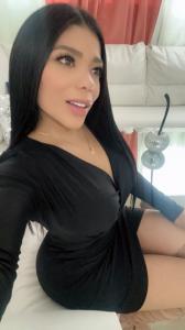 677375064: Chica busca chico en Barcelona