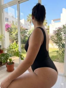 611291841: Chica busca chico en Cantabria