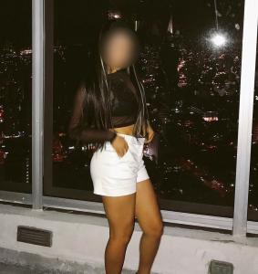 603425835: Chica busca chico en Málaga