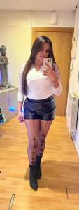 613457854: Chica busca chico en Granada