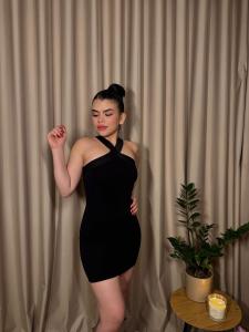 642624780: Chica busca chico en Valencia