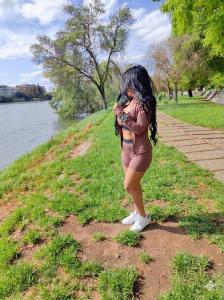 637527567: Chica busca chico en Sevilla