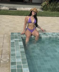 645347993: Chica busca chico en Orense