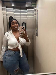 670449604: Chica busca chico en Lérida