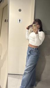 663053209: Chica busca chico en Barcelona