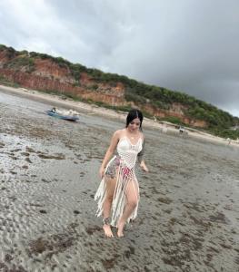 645347993: Chica busca chico en Orense