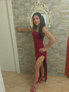 670861504: Chica busca chico en Murcia