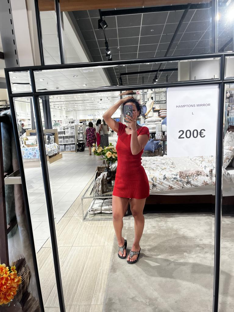 613572914: Chica busca chico en Málaga