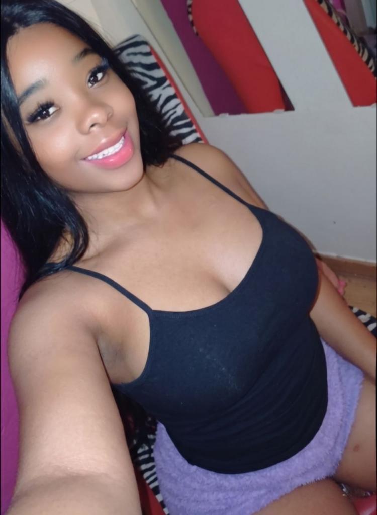 Chica busca chico en Valencia: Chica busca chico